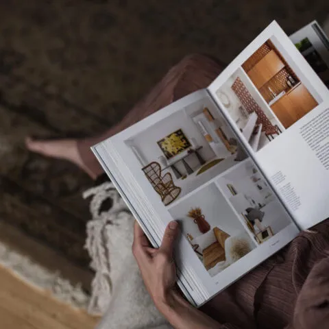 Sản phẩm book reading 480x480 — Công Ty TNHH Tư Vấn Quản Lý Doanh Nghiệp Việt — MST 0311680044