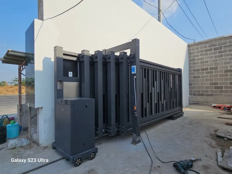 Sản phẩm Cong Xep Truot Tu Dong D78 09 3 — Công Ty TNHH Inox Thành Long — MST 0311729042