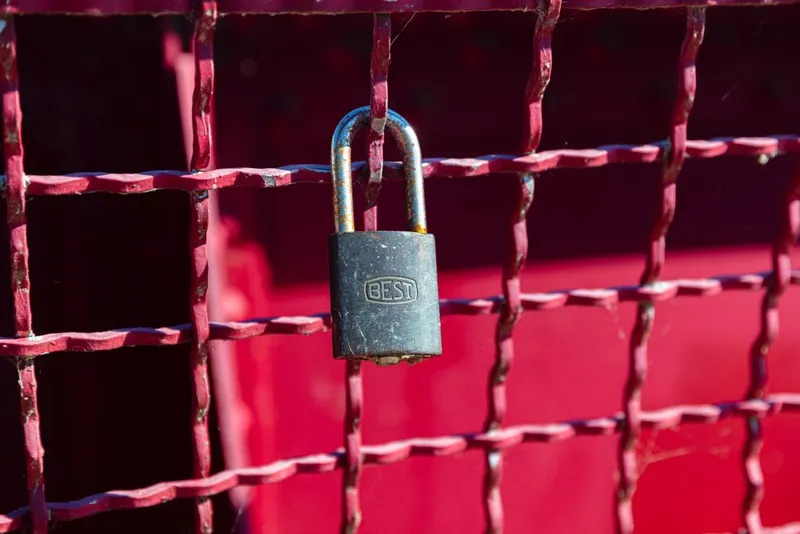 Sản phẩm jon moore KNSpPPlboPA unsplash 1024x683 — Thiết Bị Phun Bi Phun Cát Triều Lợi - Công Ty TNHH Thiết Bị Công Nghệ Triều Lợi — MST 0311835604