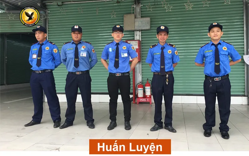 Sản phẩm huan luyen2 — Công Ty TNHH Dịch Vụ Bảo Vệ Trung Việt — MST 0311856717