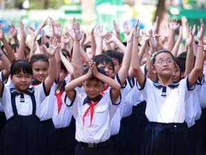 Sản phẩm vai kate trang may dong phuc hoc sinh tieu hoc 300x225 — Công Ty TNHH Dệt May Việt Thắng Lợi — MST 0311881953