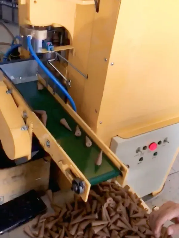 Sản phẩm Cone incense making machine 600x800 — Công Ty TNHH Một Thành Viên Thương Mại Sản Xuất Nhang Việt — MST 0311887899