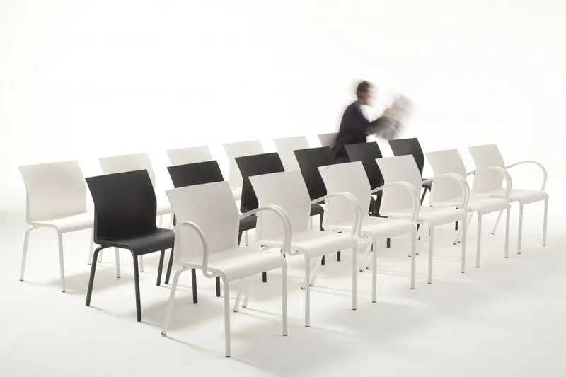 Sản phẩm ghe training van phong hien dai co tay 2 — WINCHAIR - Công Ty Cổ Phần WIN CHAIR Việt Nam — MST 0311890732
