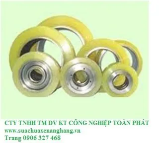 Sản phẩm banh xe nang dien komatsu 947BD — Công Ty TNHH Thương Mại Dịch Vụ Kỹ Thuật Công Nghiệp Toàn Phát — MST 0311936225