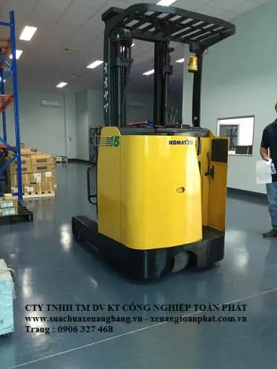 Sản phẩm komatsu 15 tan DI4ZO.JPG — Công Ty TNHH Thương Mại Dịch Vụ Kỹ Thuật Công Nghiệp Toàn Phát — MST 0311936225