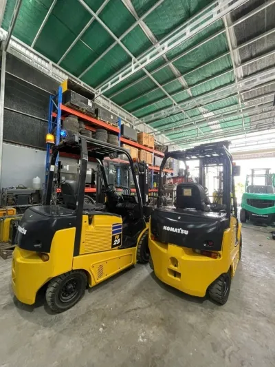 Sản phẩm xe nang dau komatsu 25 tan Z3NVG — Công Ty TNHH Thương Mại Dịch Vụ Kỹ Thuật Công Nghiệp Toàn Phát — MST 0311936225