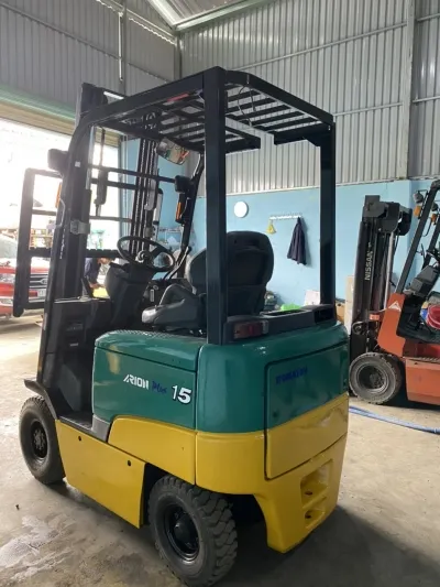 Sản phẩm xe nang dien komatsu 2t L2PBZ — Công Ty TNHH Thương Mại Dịch Vụ Kỹ Thuật Công Nghiệp Toàn Phát — MST 0311936225