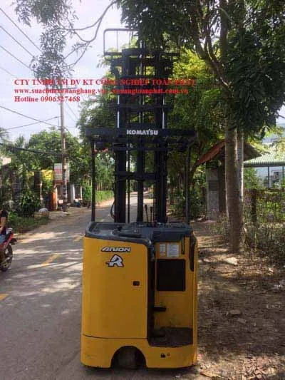 Sản phẩm xe nang komatsu 15 tan dien NI39G.JPG — Công Ty TNHH Thương Mại Dịch Vụ Kỹ Thuật Công Nghiệp Toàn Phát — MST 0311936225