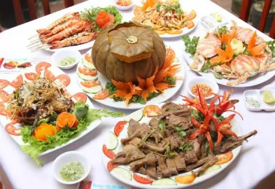 Sản phẩm tiec lien hoan — Công Ty TNHH Dịch Vụ Thực Phẩm Xanh — MST 0311938367