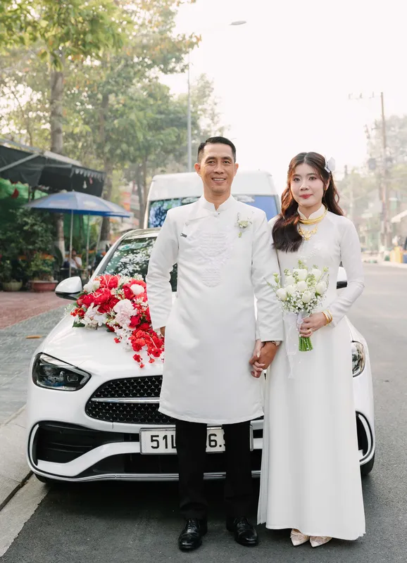 Sản phẩm xe hoa HE 1 — Công Ty TNHH DV Du Lịch Vận Tải Tấn An Gia — MST 0311996778