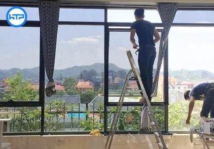 Sản phẩm dich vu thi cong dan decal kinh — Công Ty Cổ Phần Hồng Tâm Phát — MST 0312027575