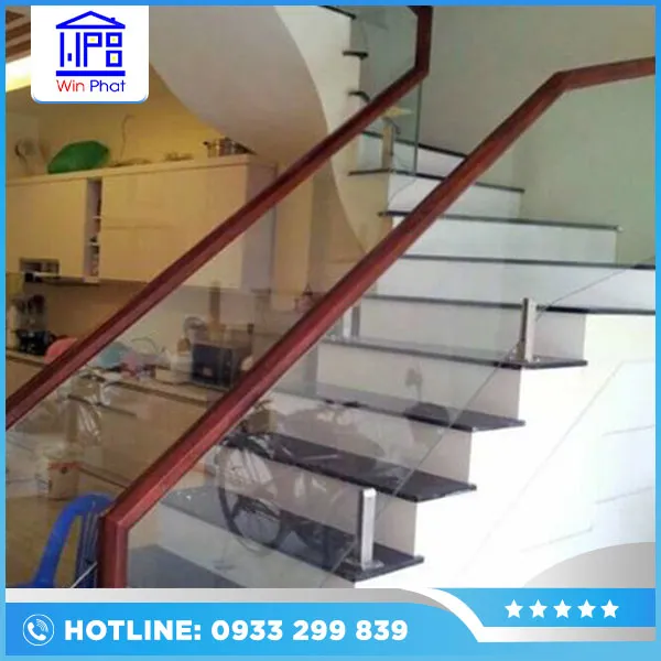 Sản phẩm cau thang lan kinh — Eutech Window - Công Ty TNHH Sản Xuất Thương Mại Dịch Vụ Win Phát — MST 0312043055