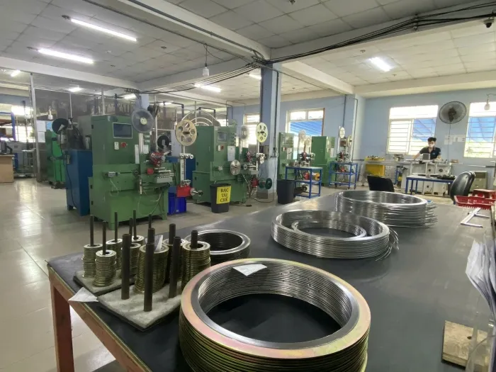 Sản phẩm winding1 — Vật Liệu Làm Kín Lê Gia - Công Ty TNHH Sản Xuất Thương Mại Dịch Vụ Vật Liệu Làm
Kín Lê Gia — MST 0312080106