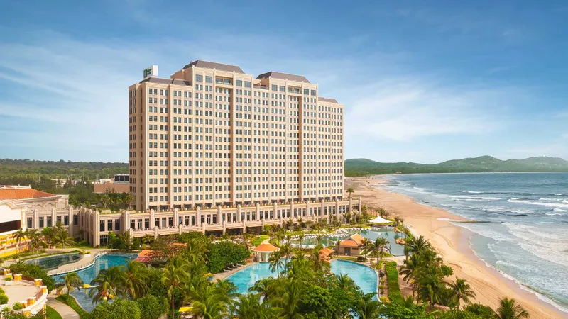 Sản phẩm Holiday Inn Resort Overview Landscape Day — Công TY TNHH NetCab — MST 0312157479