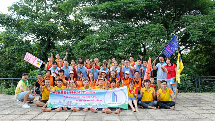 Văn phòng Công Ty TNHH Dịch Vụ Bất Động Sản LEADERREAL #1600076971 — MST 0312315615