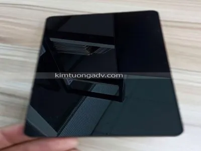 Sản phẩm mica den dai loan 3 min 400x300 — Quảng Cáo Kim Tưởng - Công Ty TNHH Sản Xuất Quảng Cáo và Thương Mại Kim Tưởng — MST 0312321217