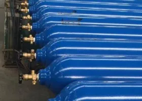 Sản phẩm binh khi nito 10 lit_s2909 — Công Ty TNHH Khí Công Nghiệp Phú Thịnh — MST 0312369963