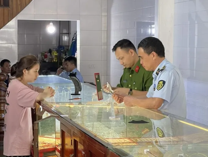 Sản phẩm vang doi 11 thang 5 7877 1716470480 — Công Ty TNHH Thương Mại Và Dịch Vụ Tin học Phần Mềm Việt — MST 0312381914