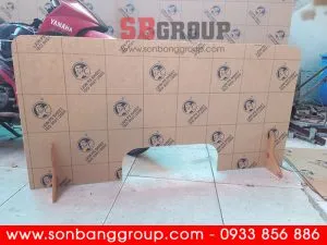 Sản phẩm tam chan nhua mica trong suot 300x225 — Công Ty TNHH SBGroup Việt Nam — MST 0312407182