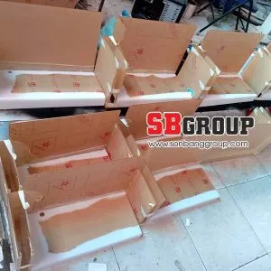 Sản phẩm ke mica trung bay hang mau 300x300 — Công Ty TNHH SBGroup Việt Nam — MST 0312407182