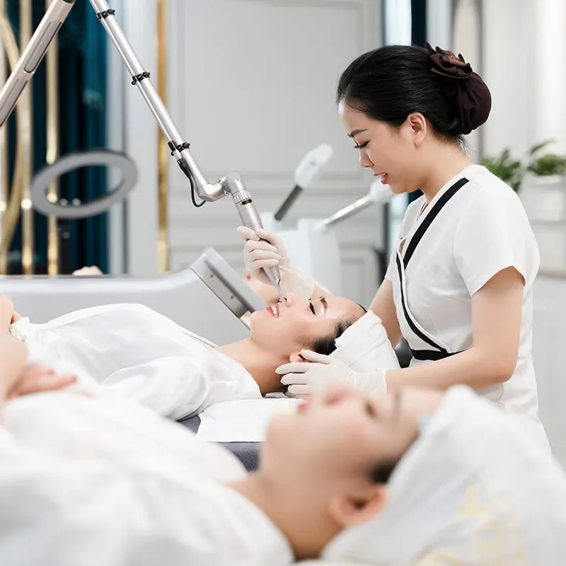 Sản phẩm hinh canh spa sang trong 4 — Trường Dạy Nghề Thẩm Mỹ Chuyên Nghiệp Xinh Xinh — MST 0312459631