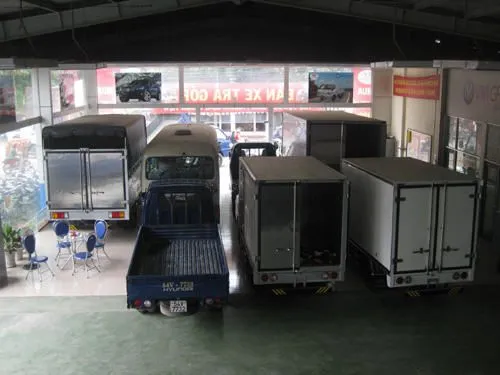 Sản phẩm trung bay xe tai hyundai — Công Ty TNHH Sản Xuất Thương Mại Xuất Nhập Khẩu Đông Tây — MST 0312464374