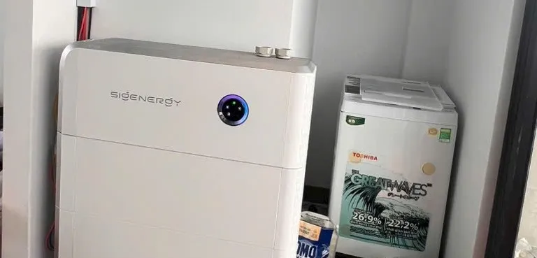 Sản phẩm z4956865281624_839db28bc2a12145115734a7c6fe1af0 — Công Ty Cổ Phần UNISOLAR — MST 0312497147