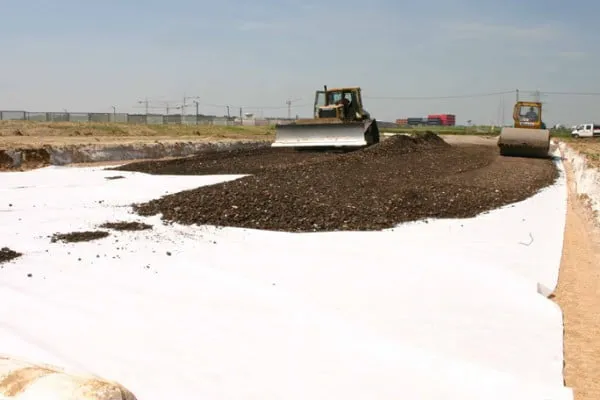 Sản phẩm non woven geotextile large — Công Ty TNHH Xuất Nhập Khẩu Vadisa — MST 0312500897