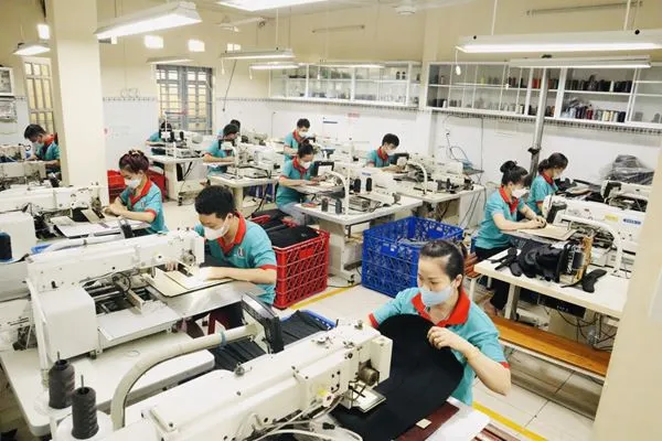 Sản phẩm anh xuong 39 — Balo Hồng Lam - Công Ty TNHH Sản Xuất Thương Mại Dịch Vụ Xuất Nhập Khẩu Hồng Lam — MST 0312542505
