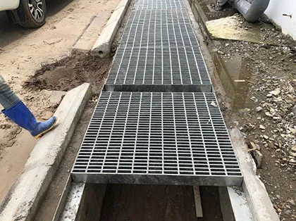 Sản phẩm Tam grating chiu luc 1 — Công Ty TNHH I S Sài Gòn — MST 0312545111