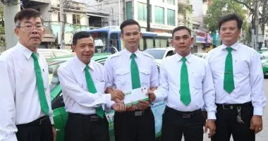 Văn phòng Đồng Phục Việt Phước Hòa - Công Ty TNHH Sản Xuất Thương Mại Dịch Vụ Việt Phước
Hòa #1402 — MST 0312575194