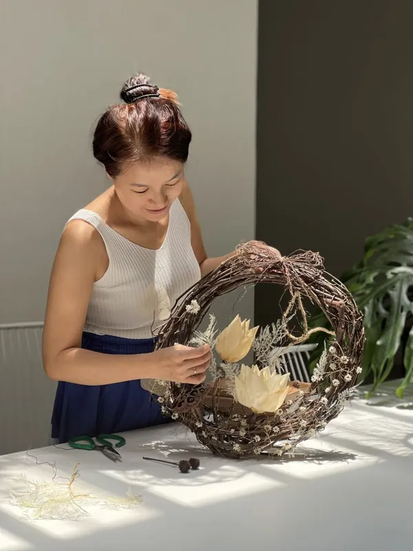 Sản phẩm vonghoa4 768x1024 — Công Ty TNHH Marguerite — MST 0312701586