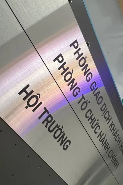 Sản phẩm in uv tren inox 1 — Công Ty TNHH Quảng Cáo Thế Giới AD — MST 0312746001