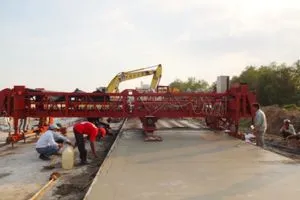 Sản phẩm thi cong rai duong betong xi mang 01 09c0cb05 — Công Ty TNHH Cơ Khí Và TM Thủ Đức — MST 0312814981