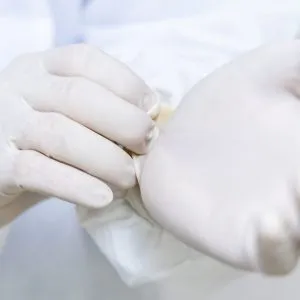 Sản phẩm medical gloves healthcare 300x300 — Công Ty CP Găng Tay HTC — MST 0312897473