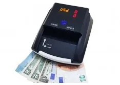 Sản phẩm may soi ngoai te masu 579 plus23212 — Công Ty TNHH Đầu Tư Thương Mại Dịch Vụ Xuất Nhập Khẩu Hoàng Quân — MST 0312920154