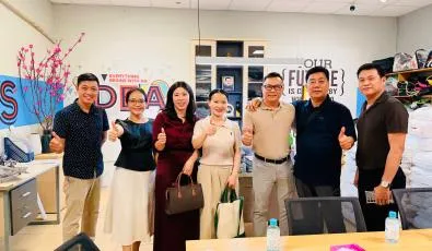 Sản phẩm z7751147333845ad94616f299bcabf7141a269db286dfe 1776849467 — Công Ty TNHH Sản Xuất Thương Mại Togo Bags — MST 0312979479