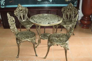 Sản phẩm ban ghe gang kieu co dien 300x200 — Đúc Gang Thép Miền Nam - Công Ty TNHH Đúc Gang Thép Miền Nam — MST 0313074842