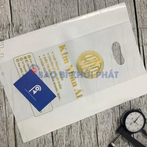 Sản phẩm boc nilong Kim Nhan Ai thoi trang be 500x500 — Bao Bì Khởi Phát - Công Ty TNHH Sản Xuất In ấn Bao Bì Khởi Phát — MST 0313094302