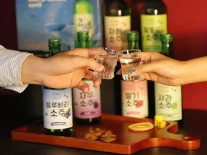 Sản phẩm soju uong bao nhieu thi say 300x225 — Công Ty TNHH Thương Mại Và Đầu Tư Sài Gòn Hoàng Kim — MST 0313175865