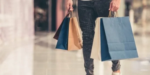 Sản phẩm man doing shopping picture id664420932 72dpi 600x300 — Công Ty TNHH Immago (VietNam) (NT) — MST 0313205686