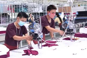 Sản phẩm nganh det may binh duong no luc mo rong thi truong xuat khau1550074252 — Cắt Viền Vải Thuận An - Công Ty TNHH Một Thành Viên May Mặc Thuận An — MST 0313225202