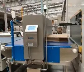 Sản phẩm may do kim loai cho bao bi 3787 — Công Ty TNHH Thiết Bị Văn Lang — MST 0313228972