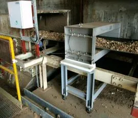 Sản phẩm may do kim loai go cong nghiep 4187 — Công Ty TNHH Thiết Bị Văn Lang — MST 0313228972