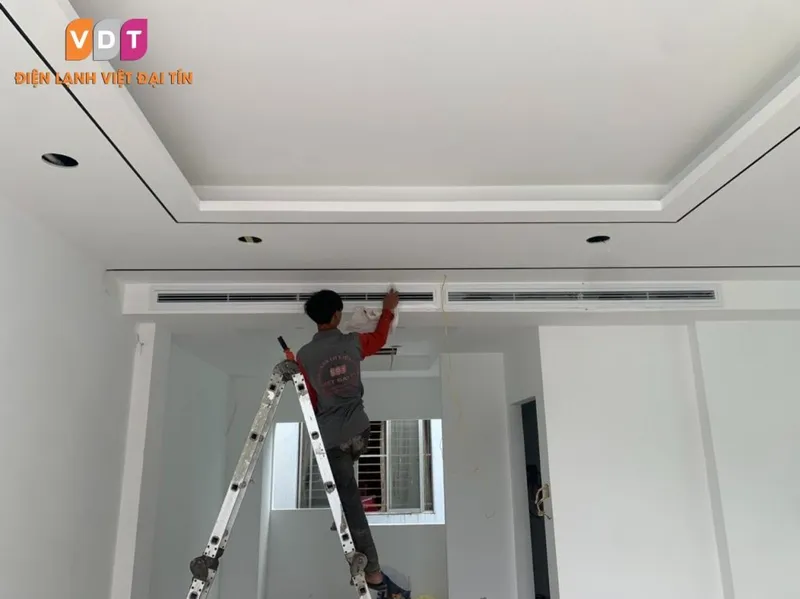 Sản phẩm z4890009028748_697cd5de1b3cf2ee3c5d1512a5ffcfc0 1024x767 — Điều Hòa Không Khí Việt Đại Tín - Công Ty TNHH Thương Mại - Dịch Vụ Kỹ Thuật Cơ
Điện Lạnh Việt Đại Tín — MST 0313283973