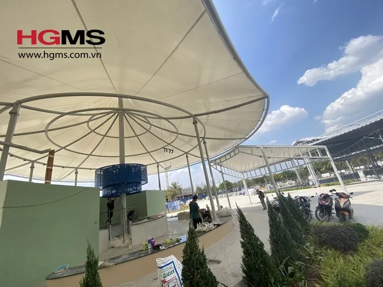 Sản phẩm MAI CHE BAT CANG PVDF SAN Tap Golf 21 — Mái Che Hoàng Gia - Công Ty TNHH Tự Động Hóa Hoàng Gia — MST 0313347708