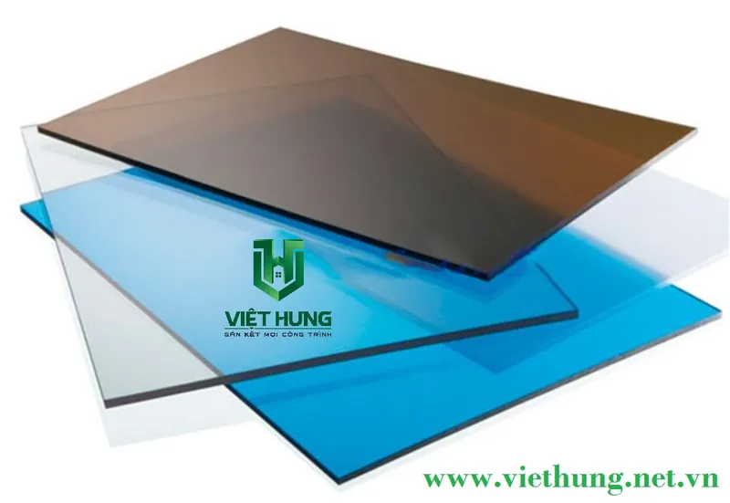 Sản phẩm tam lop lay sang polycarbonate dac ruot day 4mm phu uv chong tia cuc tim — Công Ty TNHH Thương Mại Dịch Vụ Phát Triển Việt Hưng — MST 0313417024
