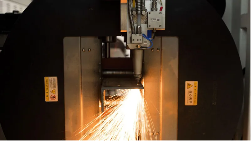 Sản phẩm vi sao doanh nghiep co khi ua chuong dich vu cat ong 3d cnc laser 1 — Gia Công Cơ Khí Sơn Vũ - Công Ty CP Tự Động Hóa Sơn Vũ — MST 0313425699