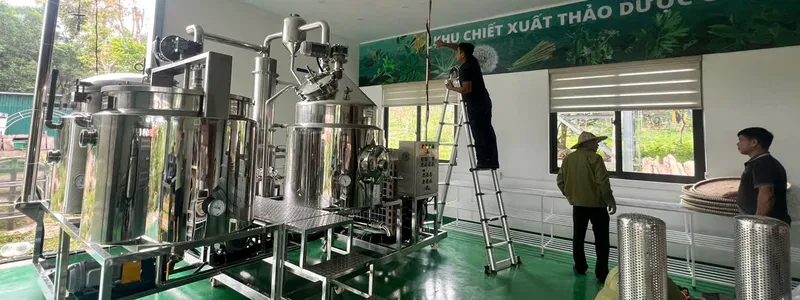 Sản phẩm 333 — Công Ty TNHH Sản Xuất Cơ Khí Và Thương Mại Dịch Vụ Fujitank — MST 0313464909
