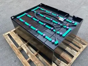 Sản phẩm nhan thu mua binh ac quy xe nang cu ac quy xe nang da qua su dung gia cao 300x225 — Công Ty TNHH SX TM DV Havico — MST 0313506852